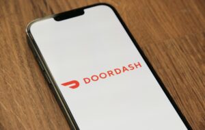DoorDash Deconstructed Pros and Cons of Delivering with DoorDash
