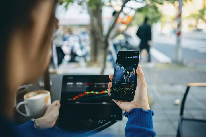 Can You Lose More Than You Invest in Stocks? 9 Can You Lose More Than You Invest in Stocks?